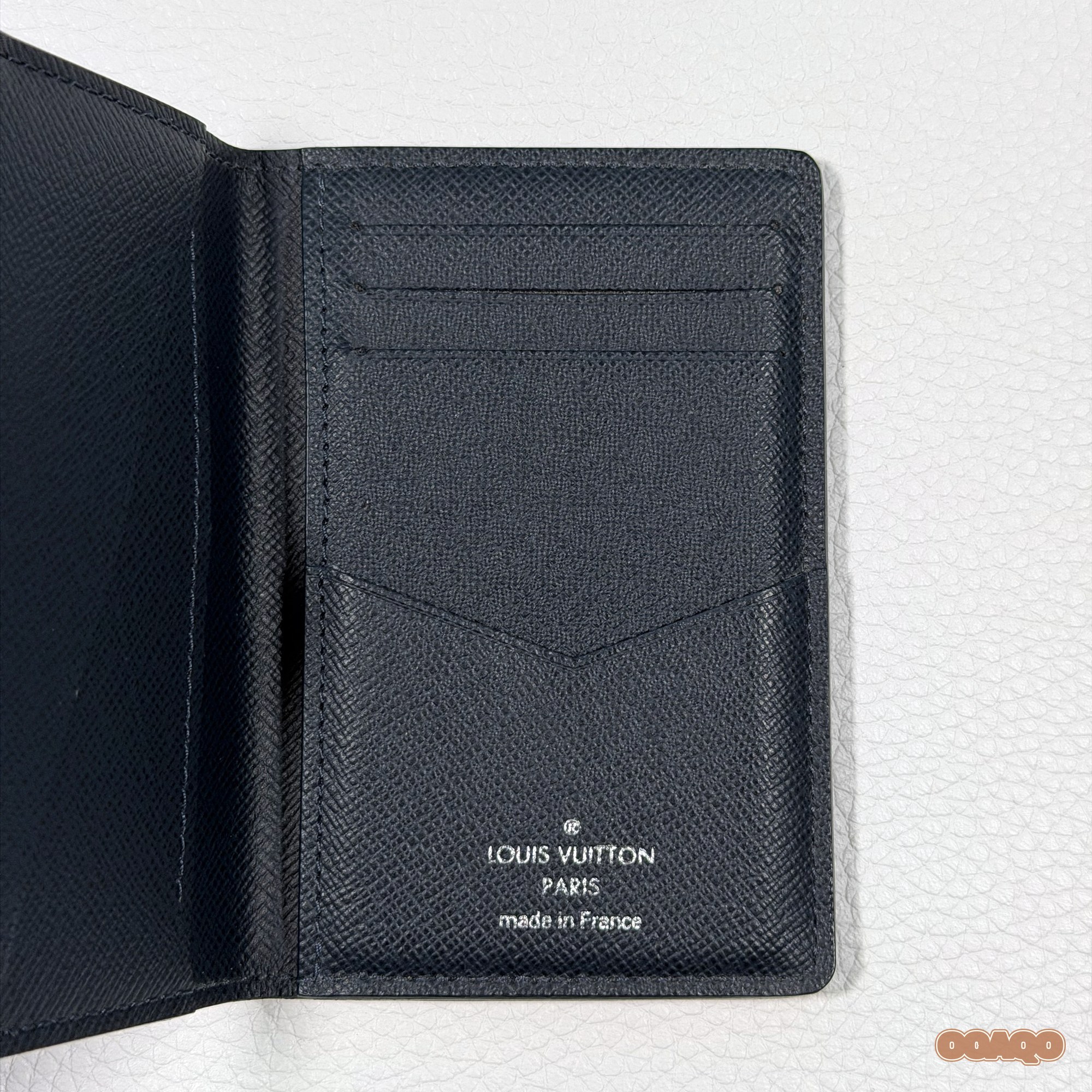 Louis Vuitton Navy Taiga Leather Pocket Organizer - Image 3